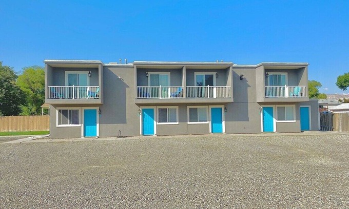 Grand Junction House | The Whole Enchilada w/4 townhomes, Hot Tub