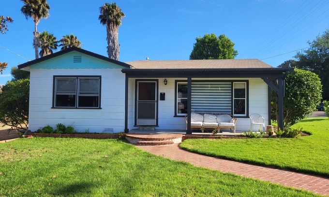 Olde Carlsbad House | The Williams Cottage