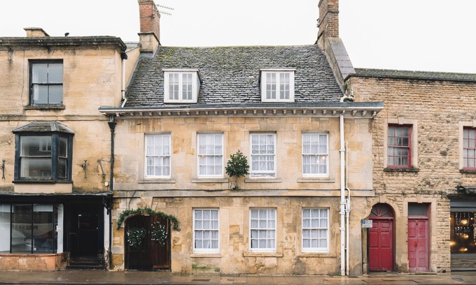 Chipping Norton House | The Wine Merchants House in Chipping Norton