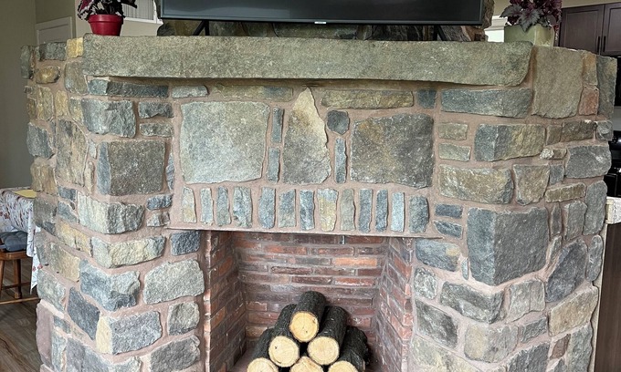 Gettysburg House | The Wolf Den