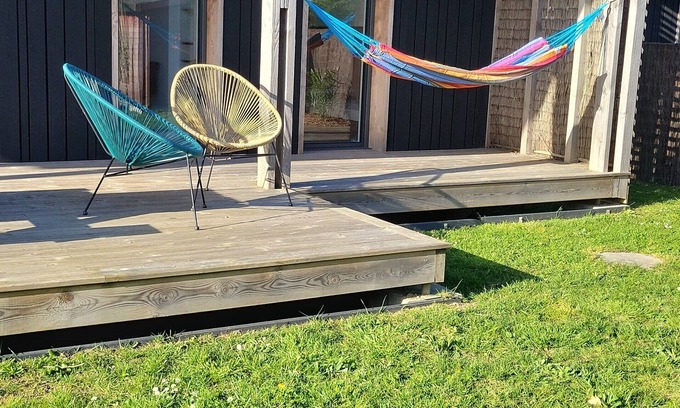 Saint-Pabu House | The wooden vacation home 250 m from the beach/sea - Brittany