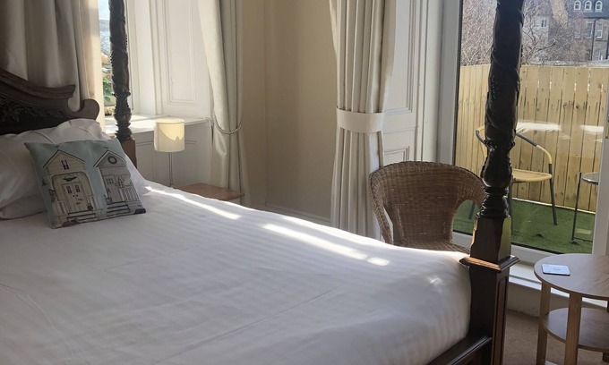 Largs Hotel | The Woodhouse Hotel