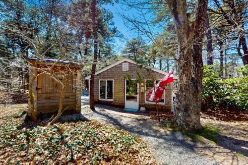 North Eastham House | The Woodland Cottage
