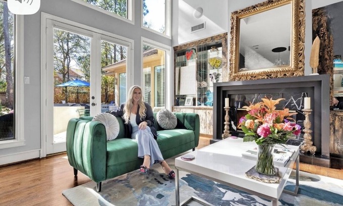 Panther Creek House | The Woodlands luxury private Estate Pool&Spa 5bed5bath Dog friendly