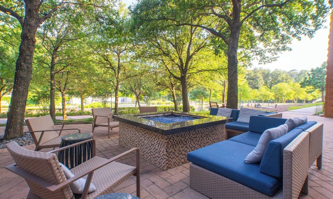 The Woodlands Hotel | The Woodlands Waterway Marriott Hotel & Convention Center