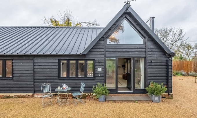 Halesworth Apartment | The Woodshed at Green Valley Farm, Ubbeston