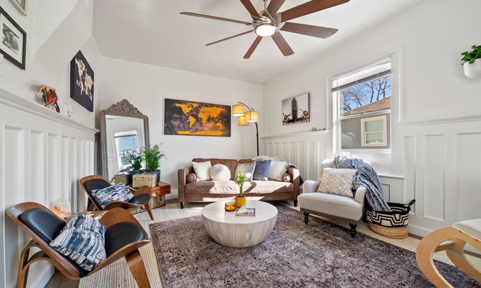 Midtown House | The Wright House | Home in the Heart of Midtown, Duplex walking distance from midtown