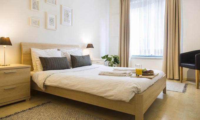 Broekwijk Apartment | Theatre Royal Residence