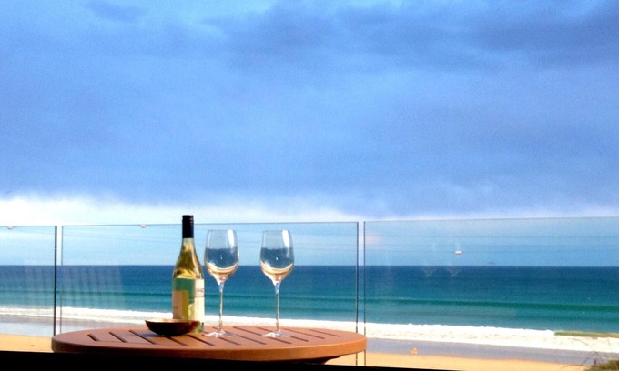 Moggs Creek Bed & Breakfast | THEBEACH GREAT OCEAN ROAD Waterfront Moggs Creek. Spacious Luxury just for 2