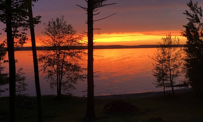 Rapid River House | Thee Year-Round Lake House on Little Bay de Noc