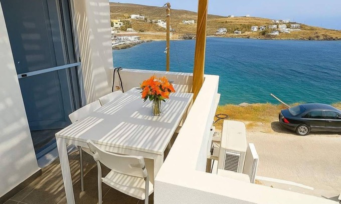 Loutra Apartment | Theis Seafront Retreat - Loutra Seaview Bliss