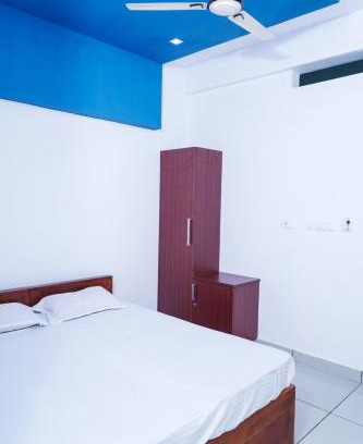 Malappuram Hotel | THEKKUMPURAM RESIDENCY