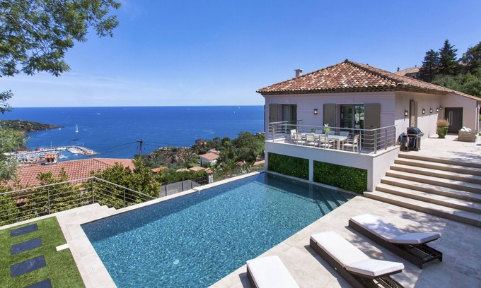 Espero-Pax House | Theoule/mer Villa de Charme 240 M2 Vue Mer Panoramique Calme et Sécurisé