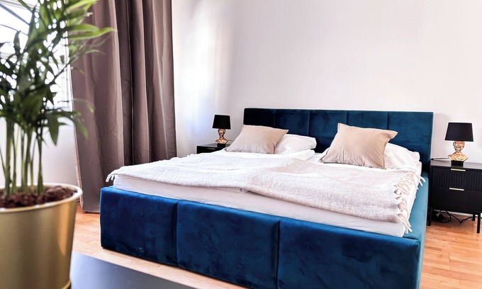 Dortmund City Centre Apartment | ThinkPink! Apartment in the heart of Dortmund * Elevator * Duplex apartment