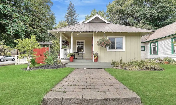 Sandpoint House | Third & Lake - Downtown Sandpoint