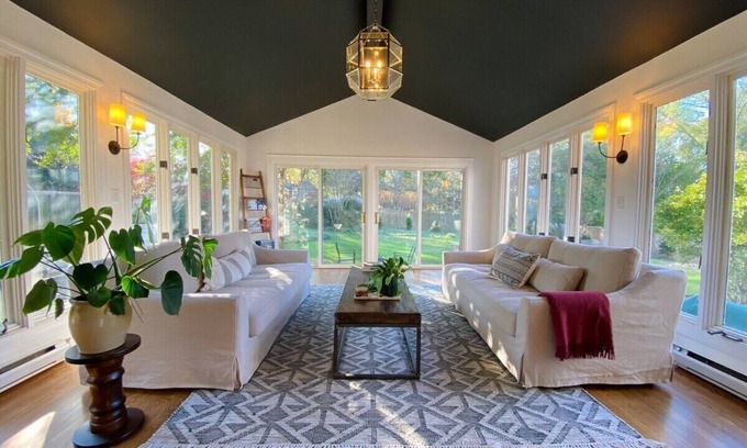 North Chesterfield House | THIS 4 Bed 4 Bath HIDEAWAY IS TUCKED AWAY IN QUIET STRATFORD HILLS