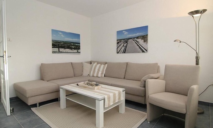 Hornum Apartment | This apartment on the mezzanine floor offers plenty of space for 3 people.