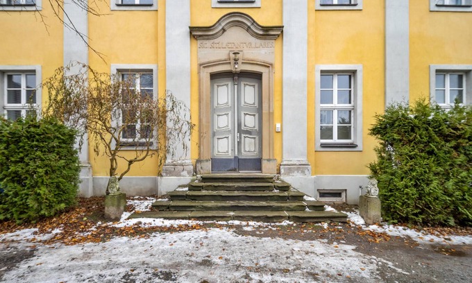 Burkau Apartment | This bright and spacious apartment in the baroque Pannewitz manor house fulfills all wishes.