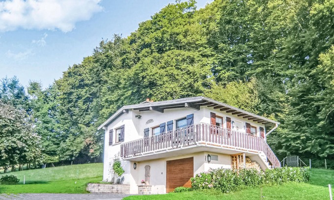 Vichten House | This chalet is located Vichten, in the center of Luxembourg.
