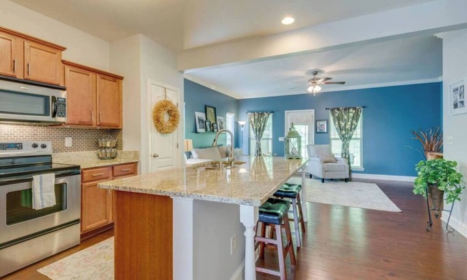 West Meade Condo | This condominium is a 0 bedroom(s), 3 bathrooms, located in Nashville, TN.