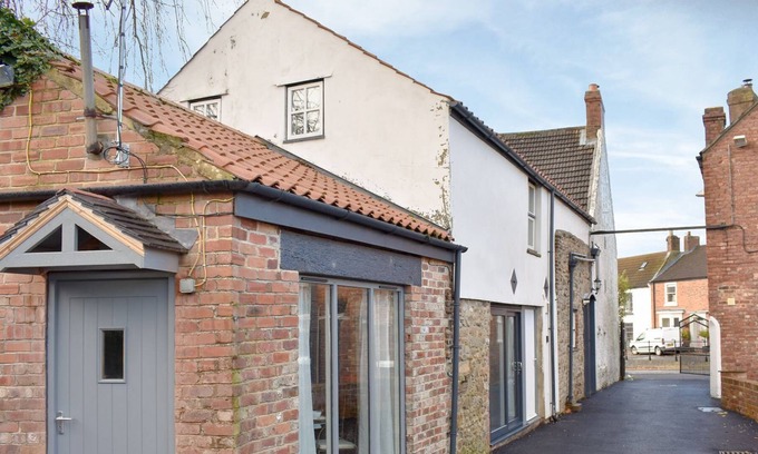 Sedgefield Cottage | This fully accessible annexe is ideal for couples to explore the rugged beauty of the north east and