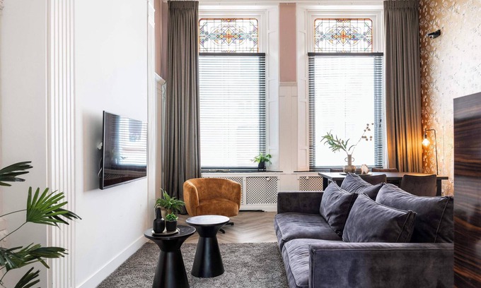 Centrum Apartment | This ground floor apartment features 65m2 of space with a herringbone floor.