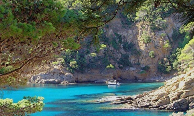 Cavaliere House | This house bay is only a few meters away. See for yourself !