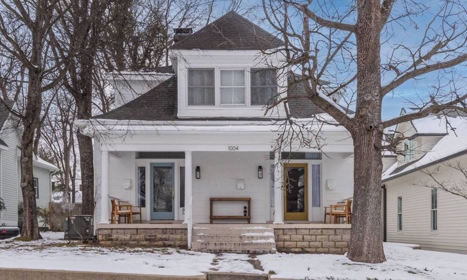 Nashville House | This house is a 2 bedroom(s), 2 bathrooms, located in Nashville, TN.