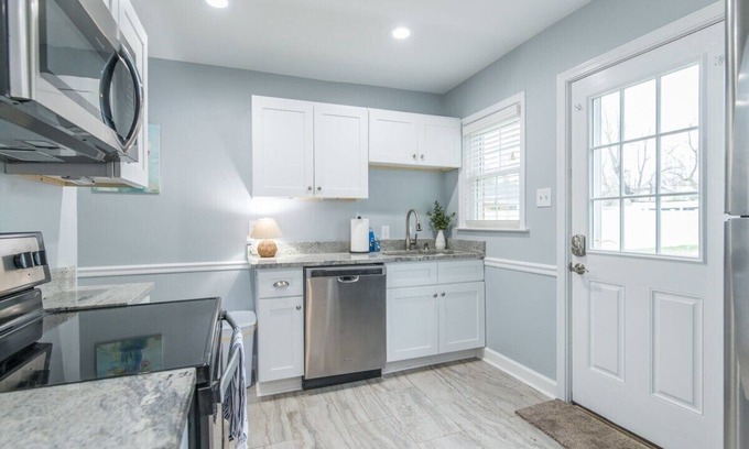Liberty Area House | This house is a 3 bedroom(s), 1.5 bathrooms, located in Lexington, KY.