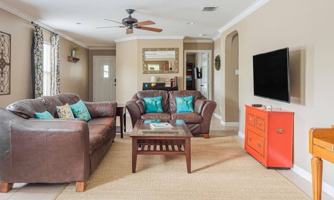 Boerne House | This house is a 3 bedroom(s), 2 bathrooms, located in Boerne, TX.
