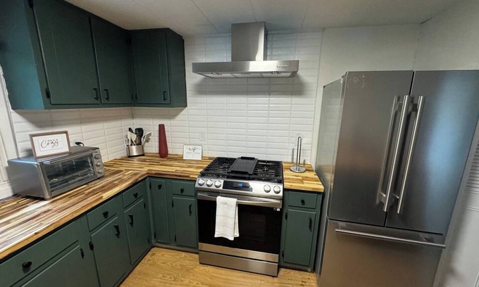Tannersville House | This house is a 3 bedroom(s), 1 bathrooms, located in Tannersville, NY.