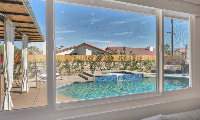 Bermuda Dunes House | This house is a 4 bedroom(s), 2 bathrooms, located in Bermuda Dunes, CA.