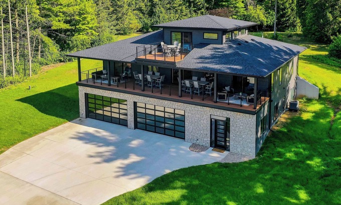 Plymouth House | This house is a 5 bedroom(s), 4.5 bathrooms, located in Elkhart Lake, WI.