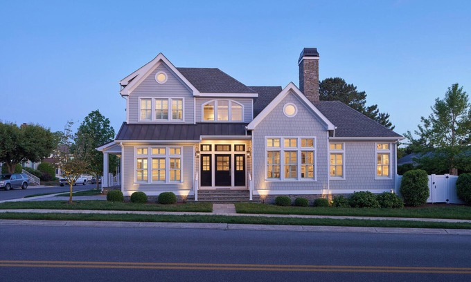 Country Club Estates House | This house is a 5 bedroom(s), 4.5 bathrooms, located in Rehoboth Beach, DE.