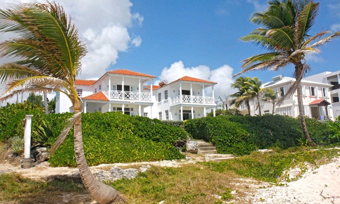 Silver Sands Villa | This is a beachfront 3 bedroom, 3 bathroom villa, family-friendly activities