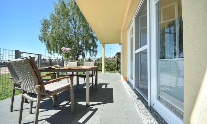 Kamminke Apartment | This newly built house is located in the small fishing village of Kamminke, in only