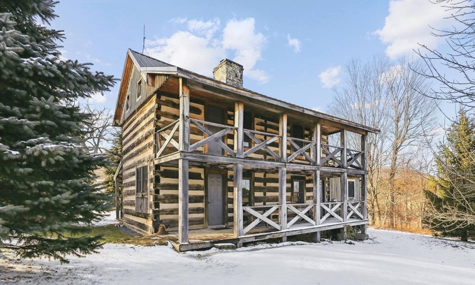 Davis House | This one is so special. You have to see it to believe it.