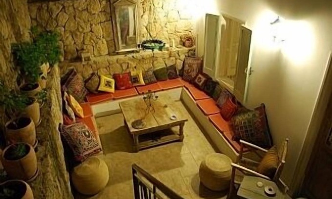Bellapais Cottage | This property is no longer available .