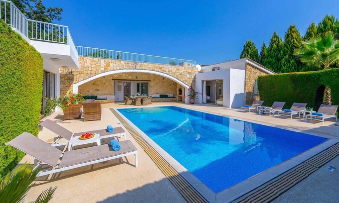Giolou House | This stylish property has been tastefully furnished with a great mix of modern and antique pieces.