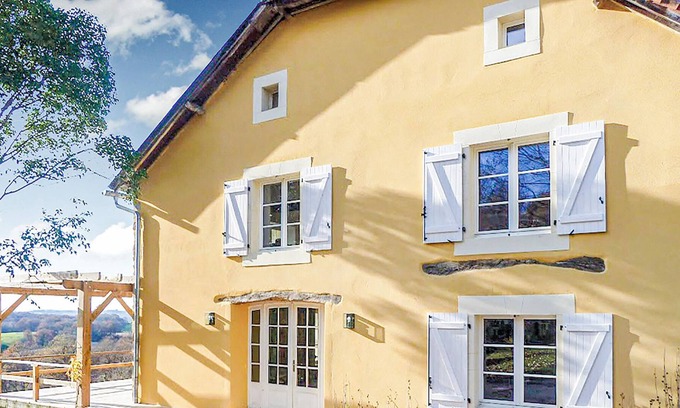 Castetbon House | This vacation home in the quiet village of Castetbon 15 km south of Orthez will spoil you with a won