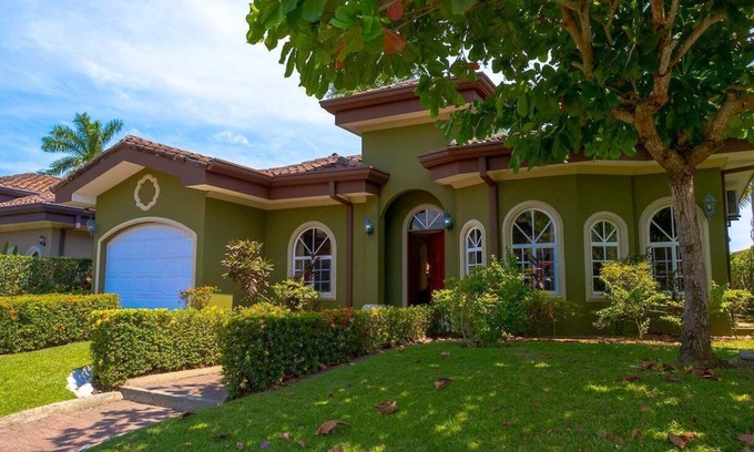 Bejuco Villa | This villa is a 3 bedroom(s), 3 bathrooms, located in Bejuco, Puntarenas Province.