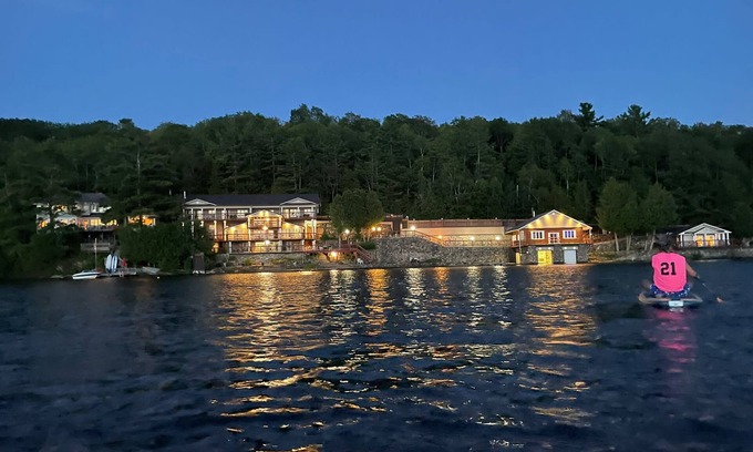 Wollaston Villa | This villa is a 7 bedroom(s), 5.5 bathrooms, located in Coe Hill, Ontario.