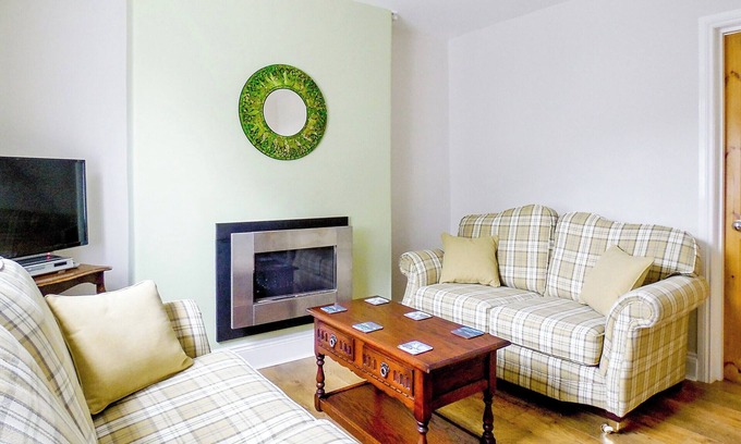 Hinderwell Cottage | This well-equipped cottage is perfect for a family or group holiday.