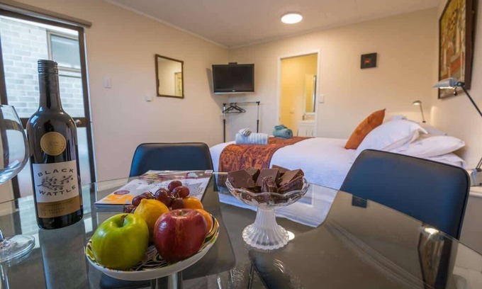 Kawaha Point Apartment | Thistle Do Retreat | Easy Walk to the Lake