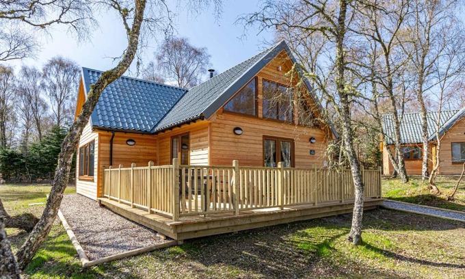 East Lewiston House | Thistle Lodge 21 with Hot Tub