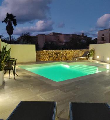 Xewkija Bed & Breakfast | Thistle Lodge Peaceful Gozo Retreat with Pool Ambience