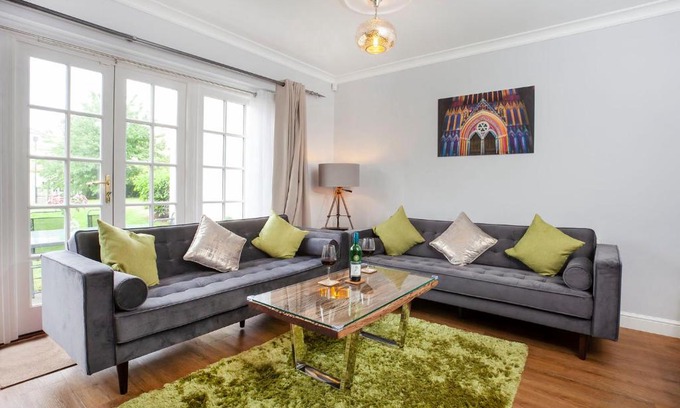 York House | Thomas, Off Leeman Road