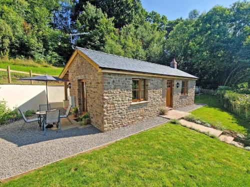 Earlswood House | Thornycroft Cottage