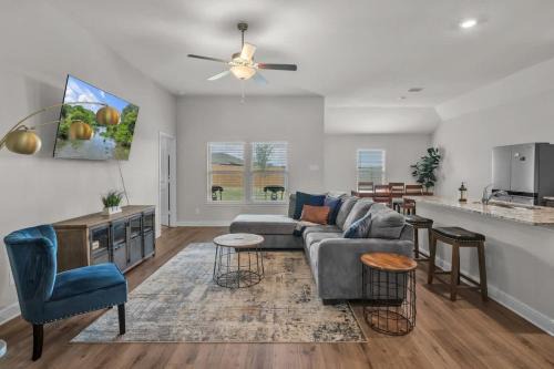 Converse House | Thorpe Hollow BRAND NEW 4 BR Home in Converse