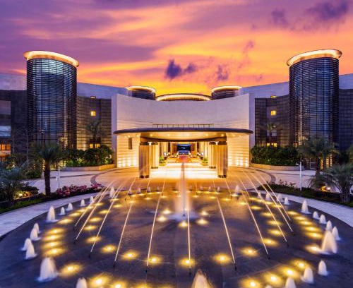 Yazhou District Resort | Thousand Cranes Sanya Yazhou Bay Int'l Exchange Centre,Curio by Hilton